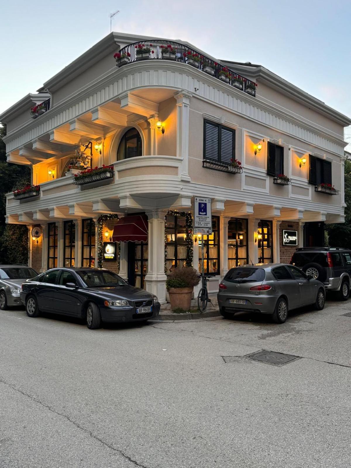 Vila Koja Boutique Hotel Tirana Exterior photo